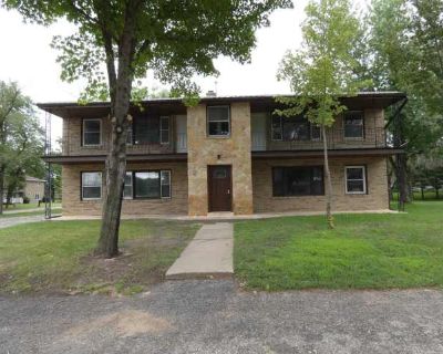 2 Bedroom 1BA 600 ft Apartment For Rent in Muscoda, WI