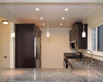 3 Bedroom 2.5BA 1656 ft Pet-Friendly Apartment For Rent in Santa Barbara, CA