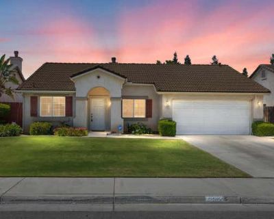 3 Bedroom 2BA 1436 ft Single Family Home For Sale in BAKERSFIELD, CA