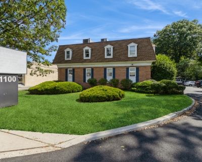 1580 ft Commercial Property For Rent in North Plainfield, NJ