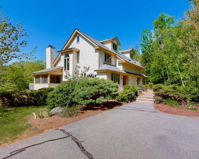 2 Bedroom 3.5BA Condo Vacation Rental in Chipper View, Jackson, NH