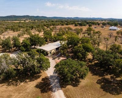 Orchard Park Blvd, Medina, Home For Sale