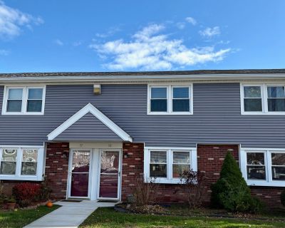 2 Bedroom 1BA 885 ft Apartment For Rent in Branford, CT