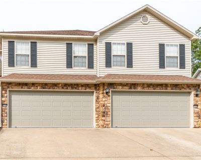 3 Bedroom 2BA 1600 ft Apartment For Rent in Fayetteville, AR