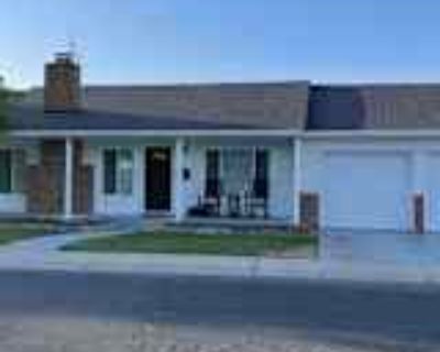 3 Bedroom 2BA 1550 ft² House For Rent in Manteca, CA 1021 Pine St