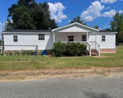 3 Bedroom 2BA 1344 ft Manufactured Home For Sale in MARIANNA, FL