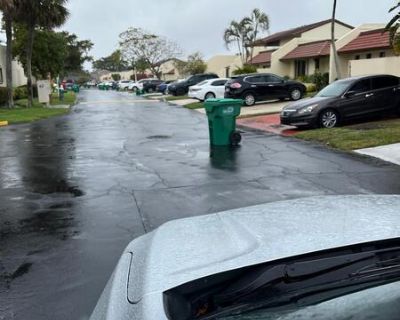 Room For Rent in 2BA Property, Miami, FL