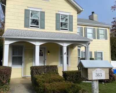 4 Bedroom 2BA 2163 ft Furnished House For Rent in Oakhurst, NJ