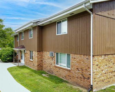 3 Bedroom 1BA 1215 ft Apartment For Rent in West Bend, WI