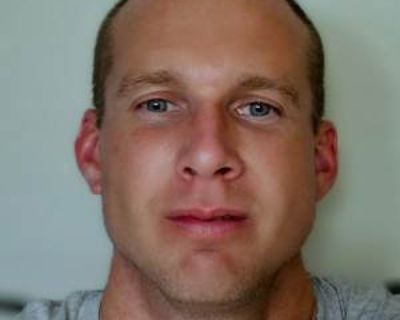 Non-smoker. Budget: $1,000 per month. Ready to move: now. Looking for myself. I am a laid back person who is very clean and quiet around the house. I respect others boundaries especially when it comes to sharing a home. I have no problem with sharing responsibilities or duties around the house. I can be social or keep to myself depending on the circumstances. I am a teacher in Bellton, so I am ...