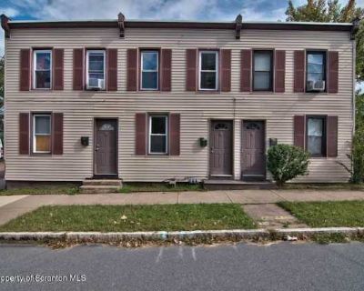2 Bedroom 1BA 800 ft Apartment For Rent in Hilldale, PA