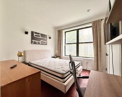 Total rooms: 5. Deposit: $1,390.00 * Utilities included?: Some. References are not required. Non-smoking. Furnishings: Furnished * Parking: No * Garage: No * Yard/patio: No * Balcony/roof terrace: No * Disabled access: No * Living room: shared * Broadband included: Yes. Availability Available Jan 01 2026 Minimum term 1 month Maximum term None. Starr St #814 (14 minute to Manhattan) - Furnished ...