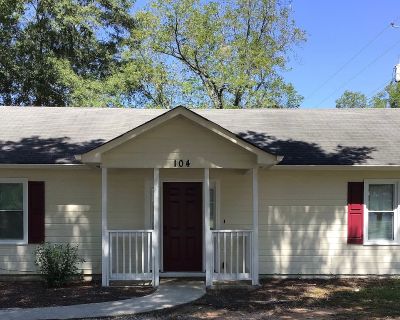 3 Bedroom 2BA 1014 ft Single Family Home For Rent in Winder, GA