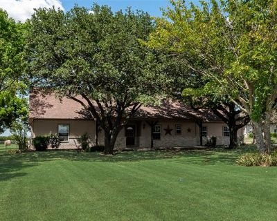 4 Bedroom 3BA Home For Rent in Gunter, Texas