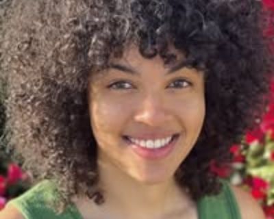 Female Seeking Room in New York