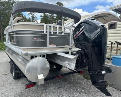 2021 Sun Tracker Party Barge 20 DLX