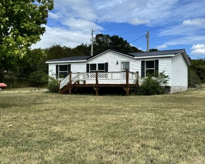 3 Bedroom 2BA 1120 ft Single Family House For Sale in Pleasant Shade, TN