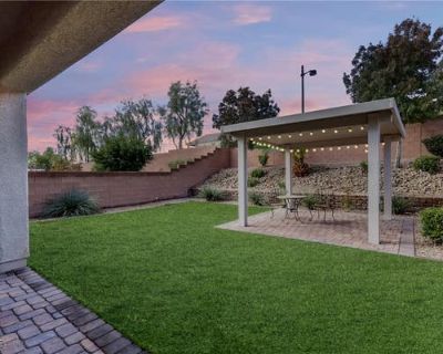 3 Bedroom 3BA 2043 ft Single Family Home For Sale in LAS VEGAS, NV