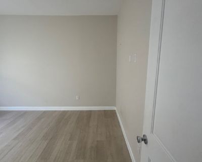 Total rooms: 5. Deposit (Room 1): $1,100.00 * Deposit (Room 2): $1,100.00 * Utilities included?: Yes. No preference. Non-smoking. Couples are welcome. Furnishings: Unfurnished * Disabled access: * Living room: shared * Broadband included: Yes. Availability Available Now Minimum term None Maximum term None Short rentals considered. Located near Bella Terra mall, Little Saigon, and short access t...