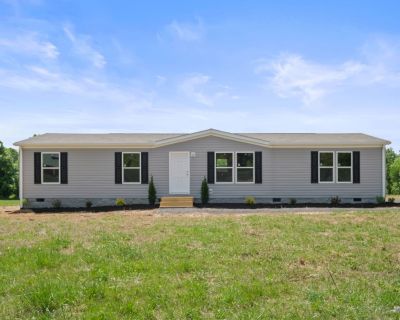 3 Bedroom 2BA 1824 ft Mobile Home For Sale in Portland, TN