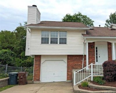 4 Bedroom 2BA 1700 ft Apartment For Rent in St. Peters, MO