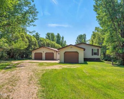 3 Bedroom 2BA 1296 ft Furnished Single Family Home For Sale in ERSKINE, MN