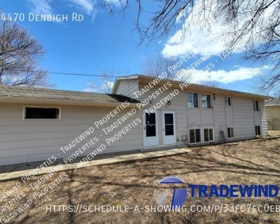 3 Bedroom 1BA 1250 ft Pet-Friendly Condo For Rent in mound, MN
