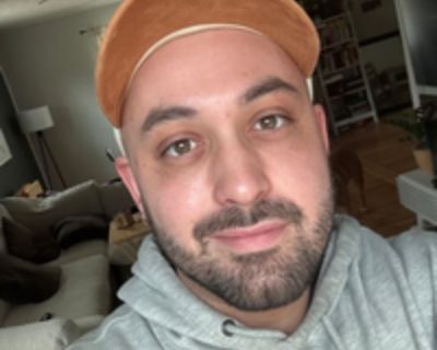 Tre R is looking for a New Roommate in New York with a budget of $3000.00