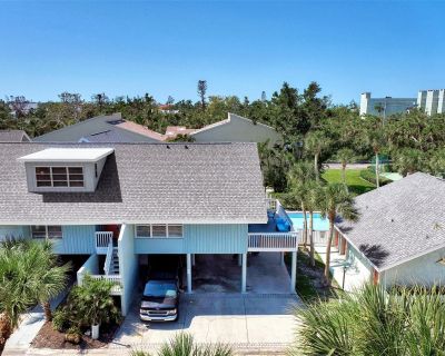 2 Bedroom 2BA 1219 ft Furnished Condo For Sale in ENGLEWOOD, FL