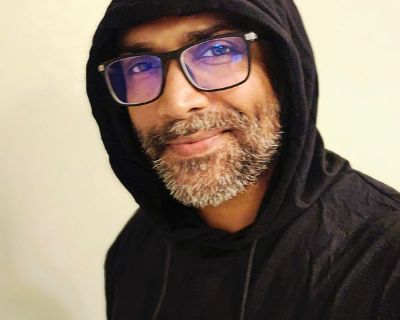 Professional looking for a room to stay near workplace.I'm a decent man who prefer privacy but I'm an extrovert too..