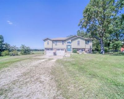 5 Bedroom 3BA 1948 ft Single Family House For Sale in Plato, MO