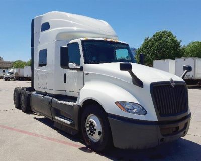 2022 International LT625