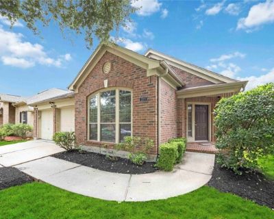 2019 Shore Breeze Dr. Delightful 1-story, 4-bedroom home in the amenity-rich community of Shadow Creek Ranch community! Spacious and open concept plan features a formal living room and formal dining with wood floors, spacious kitchen, and large den with wood floors. Recent updates include new carpet in bedrooms, and new dishwasher and oven/stove. Beautiful backyard space with storage unit. Fant...