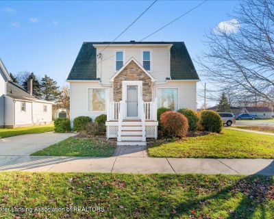 4 Bedroom 2BA 1900 ft Single Family House For Sale in Fowler, MI