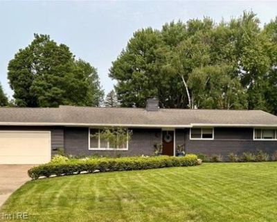 Middlebury Ln, Bloomfield Hills, Home For Rent
