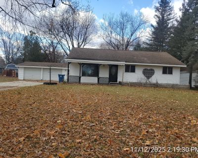 3 Bedroom 1BA 1720 ft Single Family House For Sale in Evart, MI