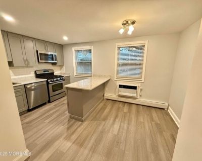 Manor Dr, Red Bank, Condo For Rent