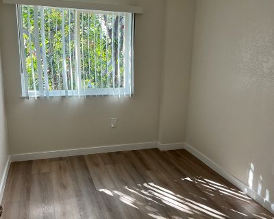 3 Bedroom 1BA 1300 ft Apartment For Rent in Wilmington, CA