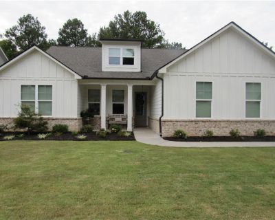 4 Bedroom 3BA 2799 ft Single Family House For Sale in Cartersville, GA