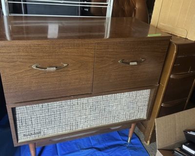 Multi-family & ESTATE SALE