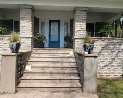 3 Bedroom 2BA 1468 ft Apartment For Rent in Seneca, MO