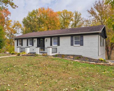 3 Bedroom 2BA 1898 ft Single Family House For Sale in Newburgh, IN