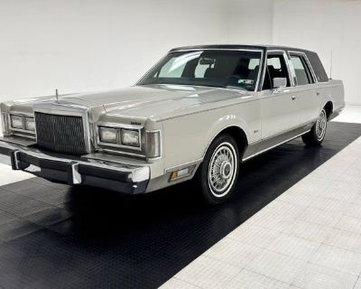 1988 Lincoln Town Car