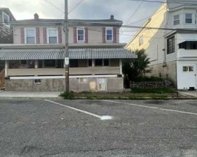 4 Bedroom 1 Bath. image_url. Pet friendly Property Amenities pet friendly cats allowed dogs allowed. Pets allowed. 4 Bedroom. 1.5 Bathroom. 0 ft