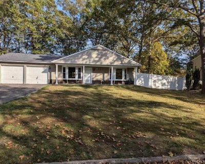 5 Bedroom 3BA 1450 ft Apartment For Rent in Coram, NY