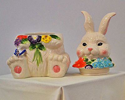 Ceramic bunny rabbit two piece container cookie jar