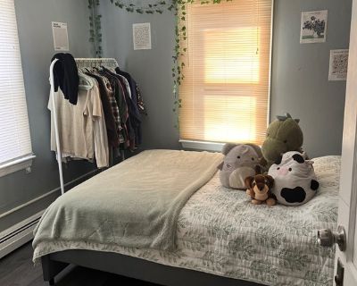 $850 per month room to rent in South Salem