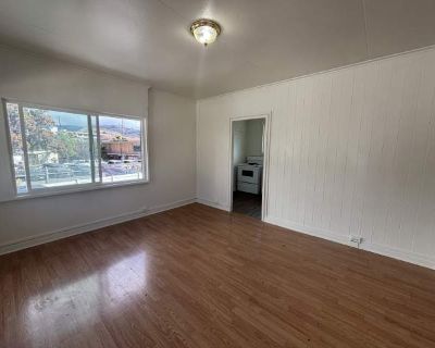 2 Bedroom 1BA 650 ft Apartment For Rent in Honolulu, HI