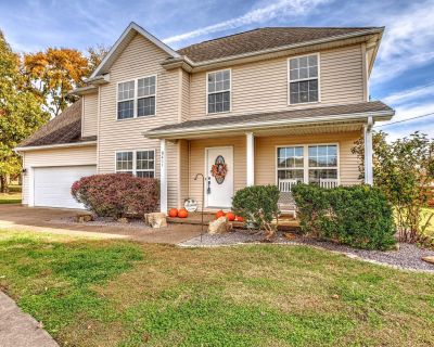 3 Bedroom 3BA 1818 ft Single Family House For Sale in Newburgh, IN