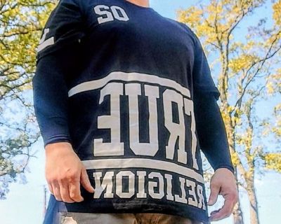 I'm quie and laid back and keep to myself mostly. I just need a place to stay. I'm also on disability....